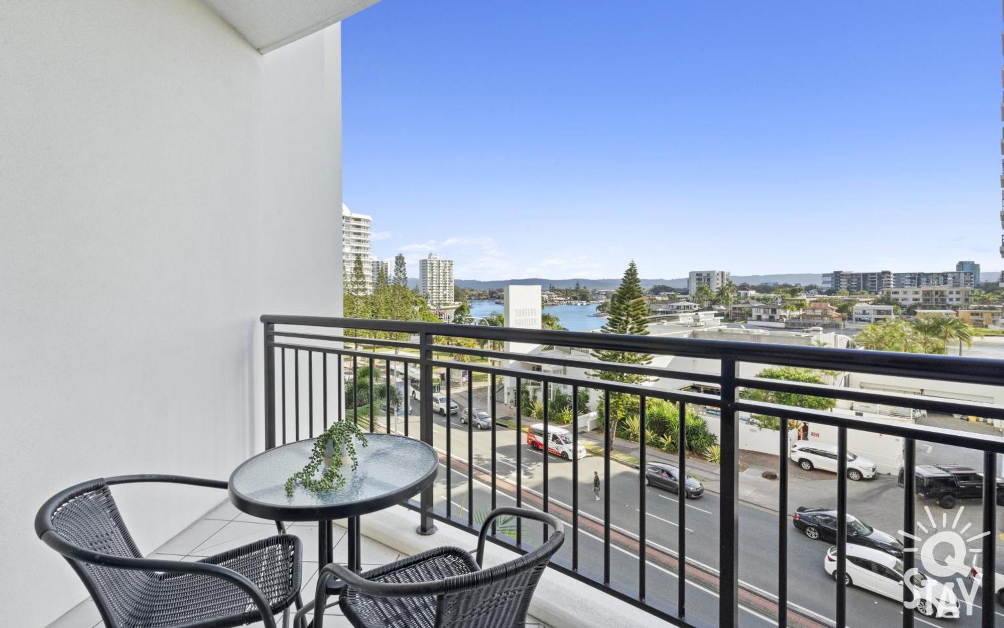 Chevron Renaissance Surfers Paradise Mid Week Madness Deal - Q Stay Χρυσή Ακτή Εξωτερικό φωτογραφία
