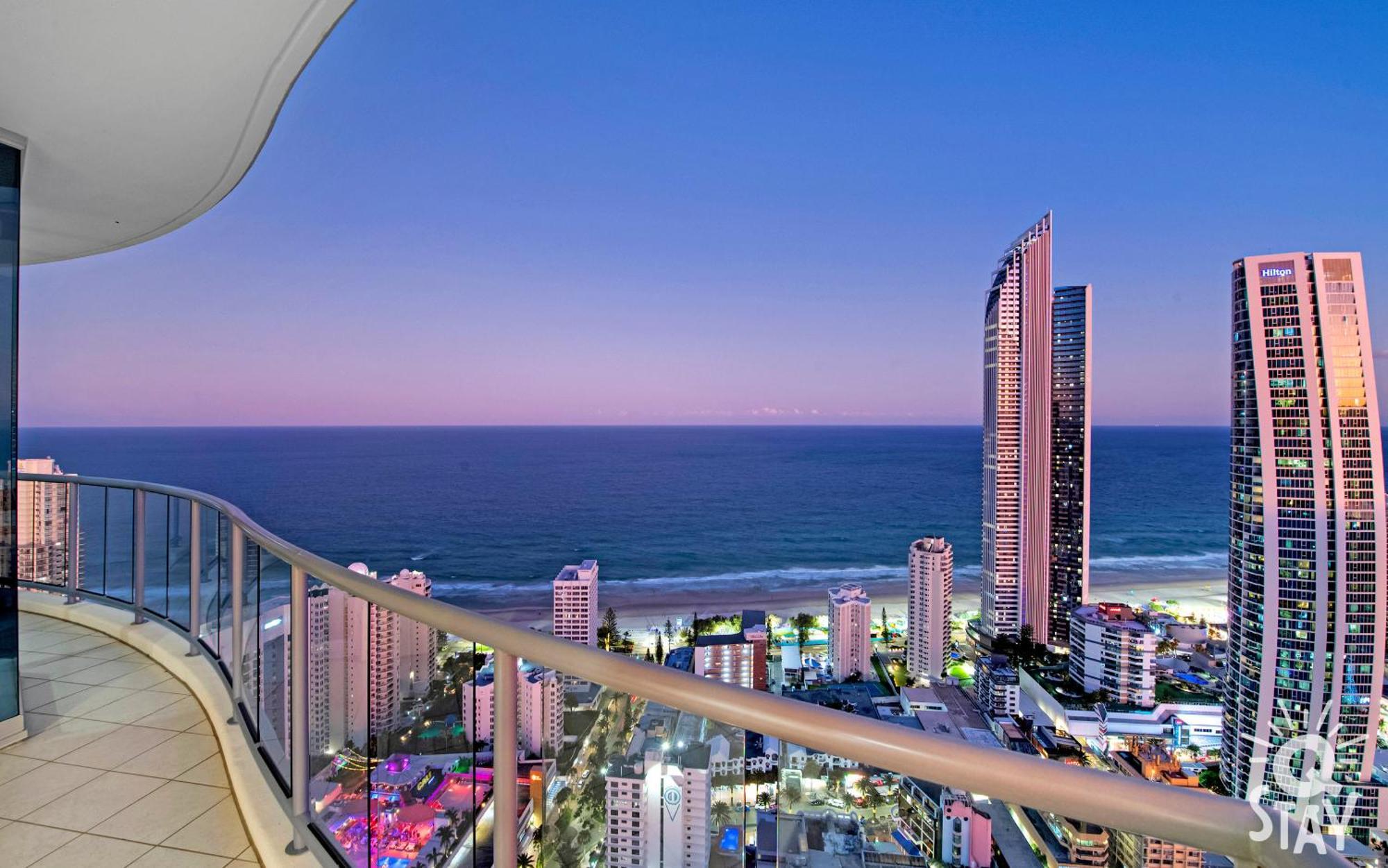 Chevron Renaissance Surfers Paradise Mid Week Madness Deal - Q Stay Χρυσή Ακτή Εξωτερικό φωτογραφία