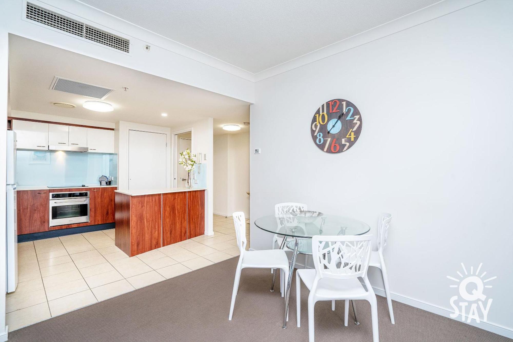 Chevron Renaissance Surfers Paradise Mid Week Madness Deal - Q Stay Χρυσή Ακτή Εξωτερικό φωτογραφία