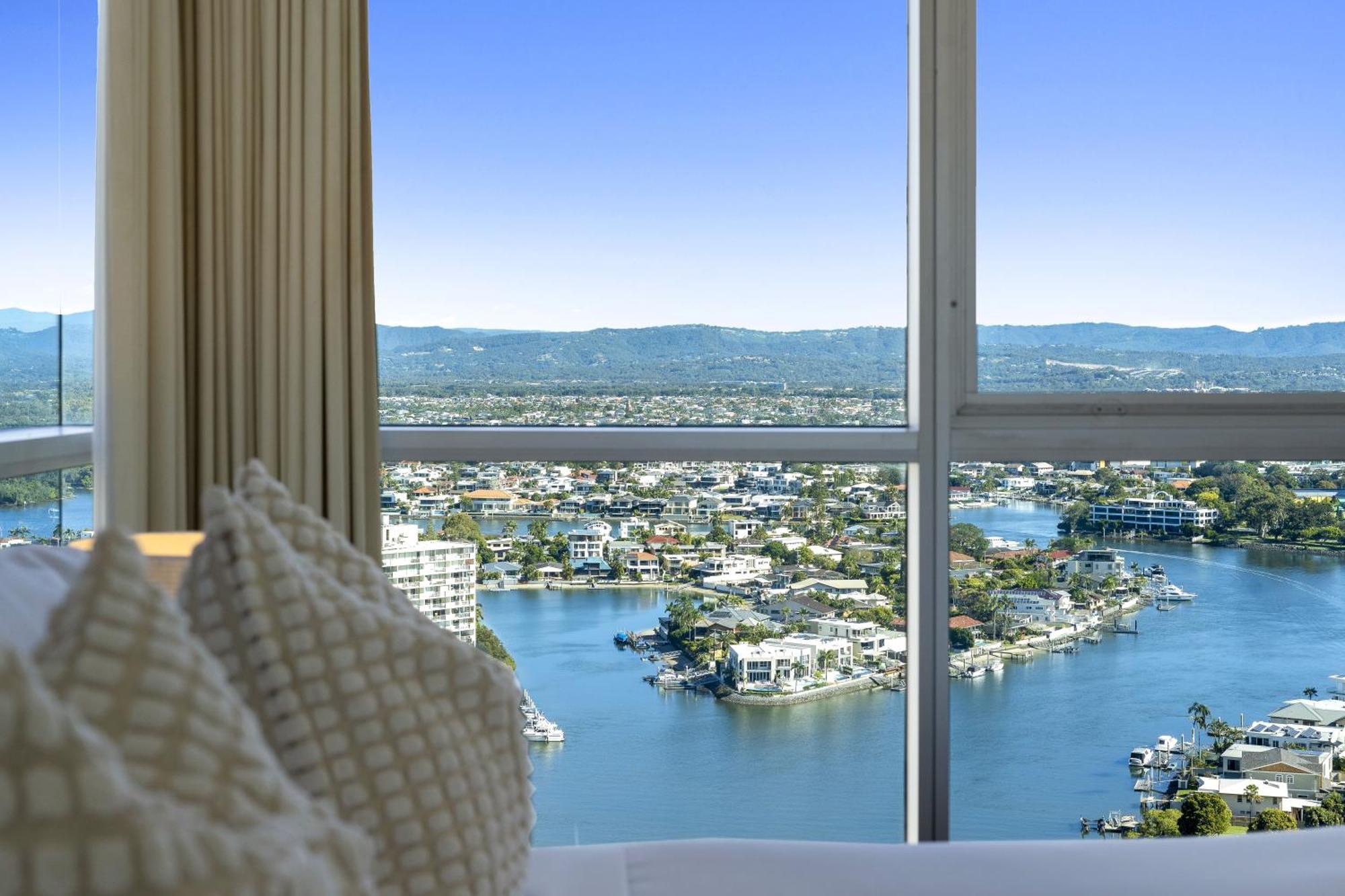 Chevron Renaissance Surfers Paradise Mid Week Madness Deal - Q Stay Χρυσή Ακτή Εξωτερικό φωτογραφία